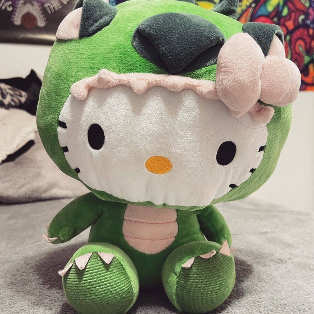 Stuffed Hello kitty Dragon